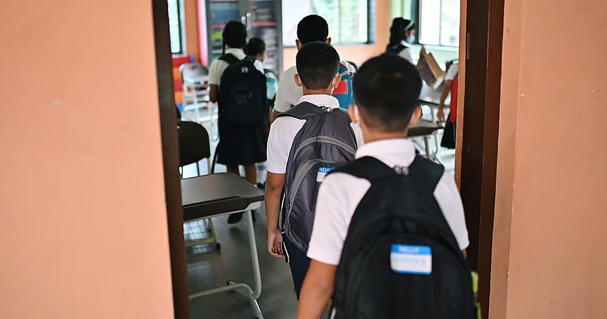 Gujarat Schools Restrict Parent & Visitor Entry