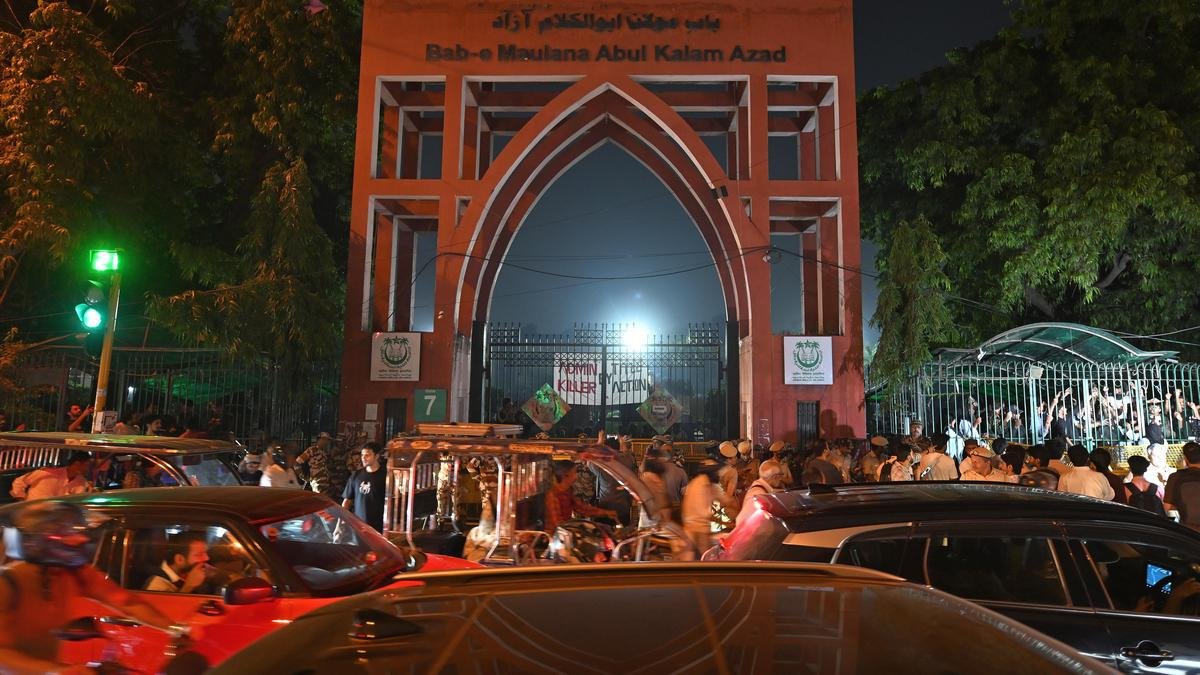 Jamia Polls Ordered, Protests Continue